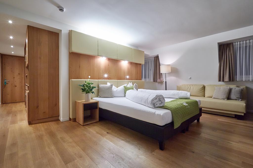 M3Hotel Sankt Anton am Arlberg Oda fotoğraf